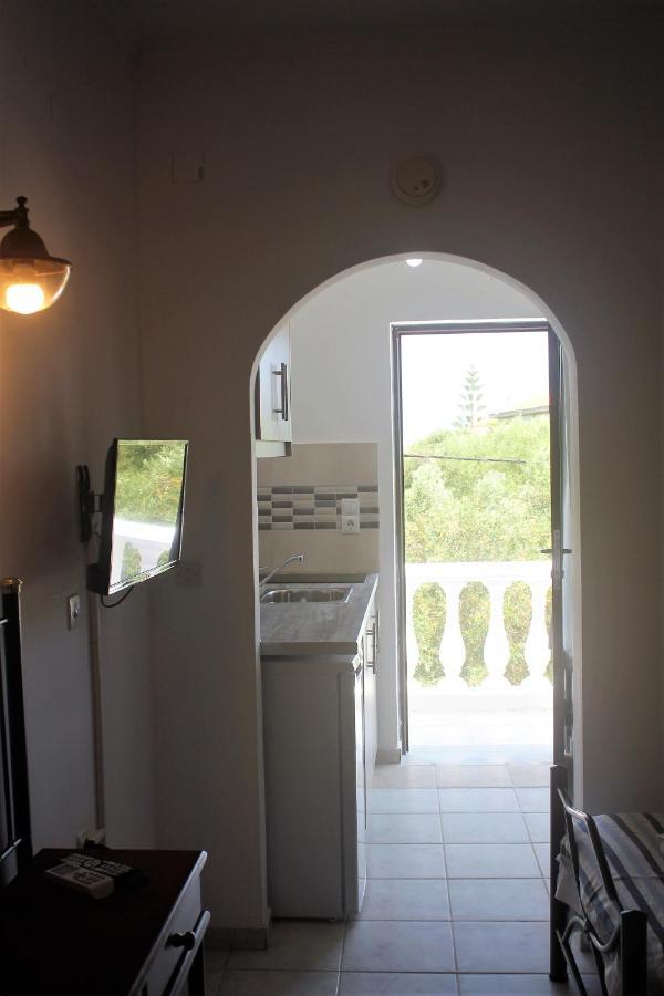 Rodis Studios Tsilivi  Buitenkant foto