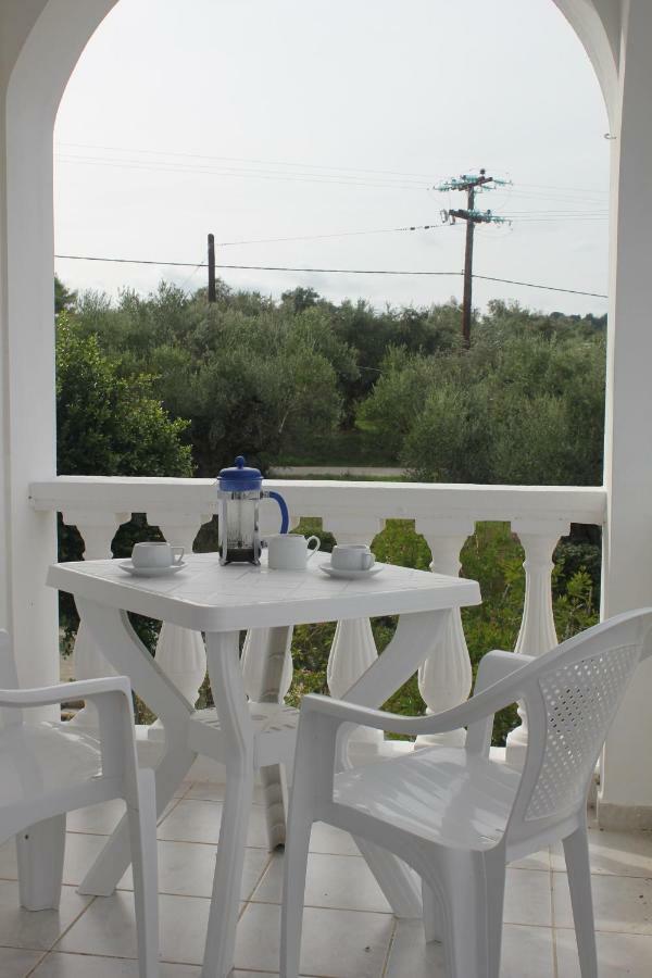 Rodis Studios Tsilivi  Buitenkant foto